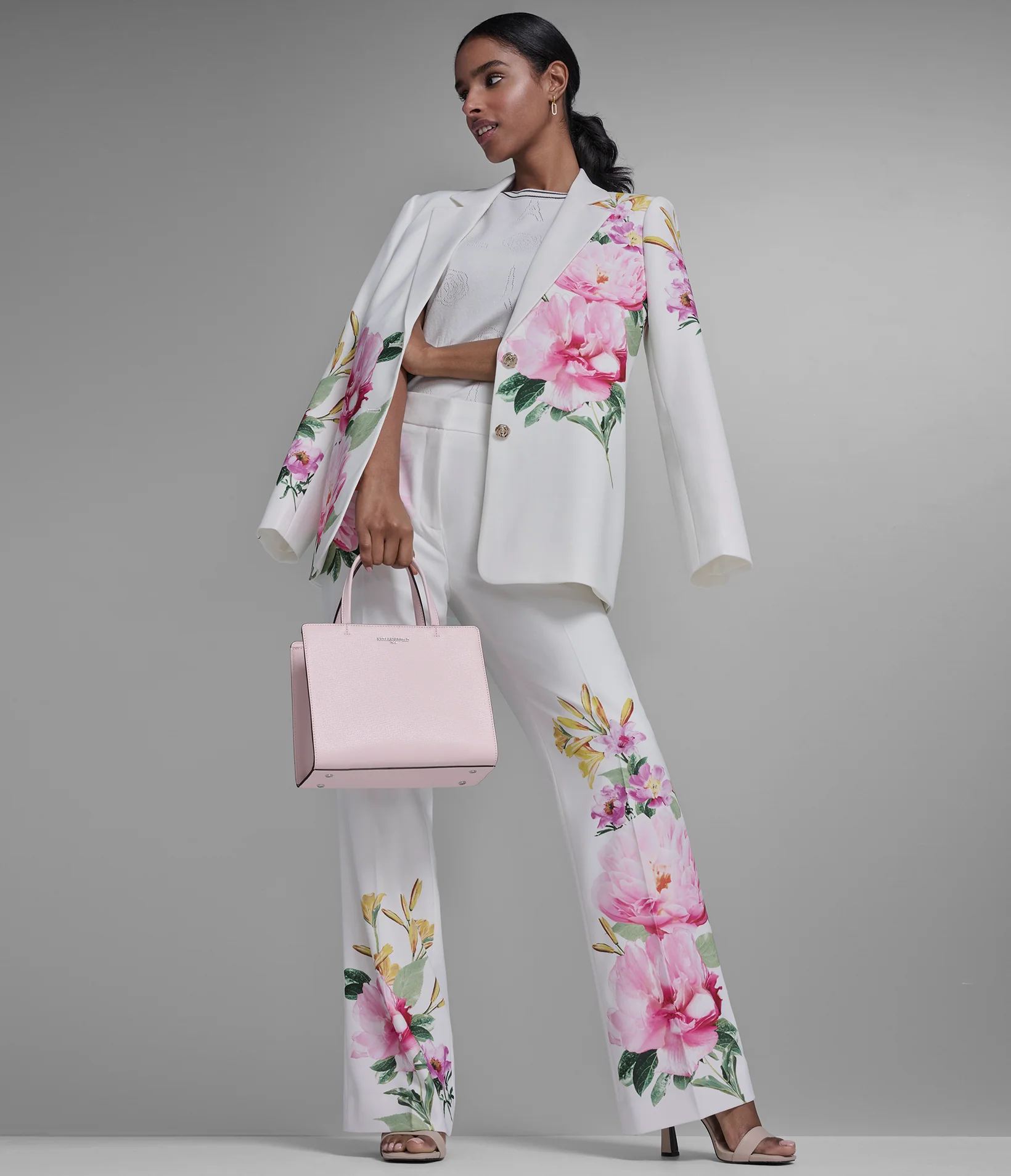 FLORAL BLAZER
