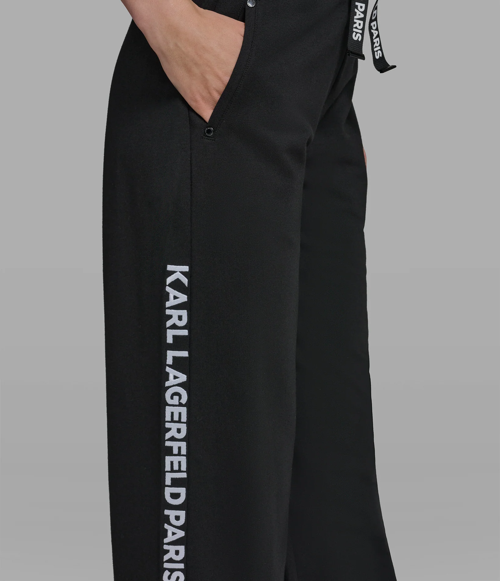 LOGO TAPE TRACK PANT - Image 6