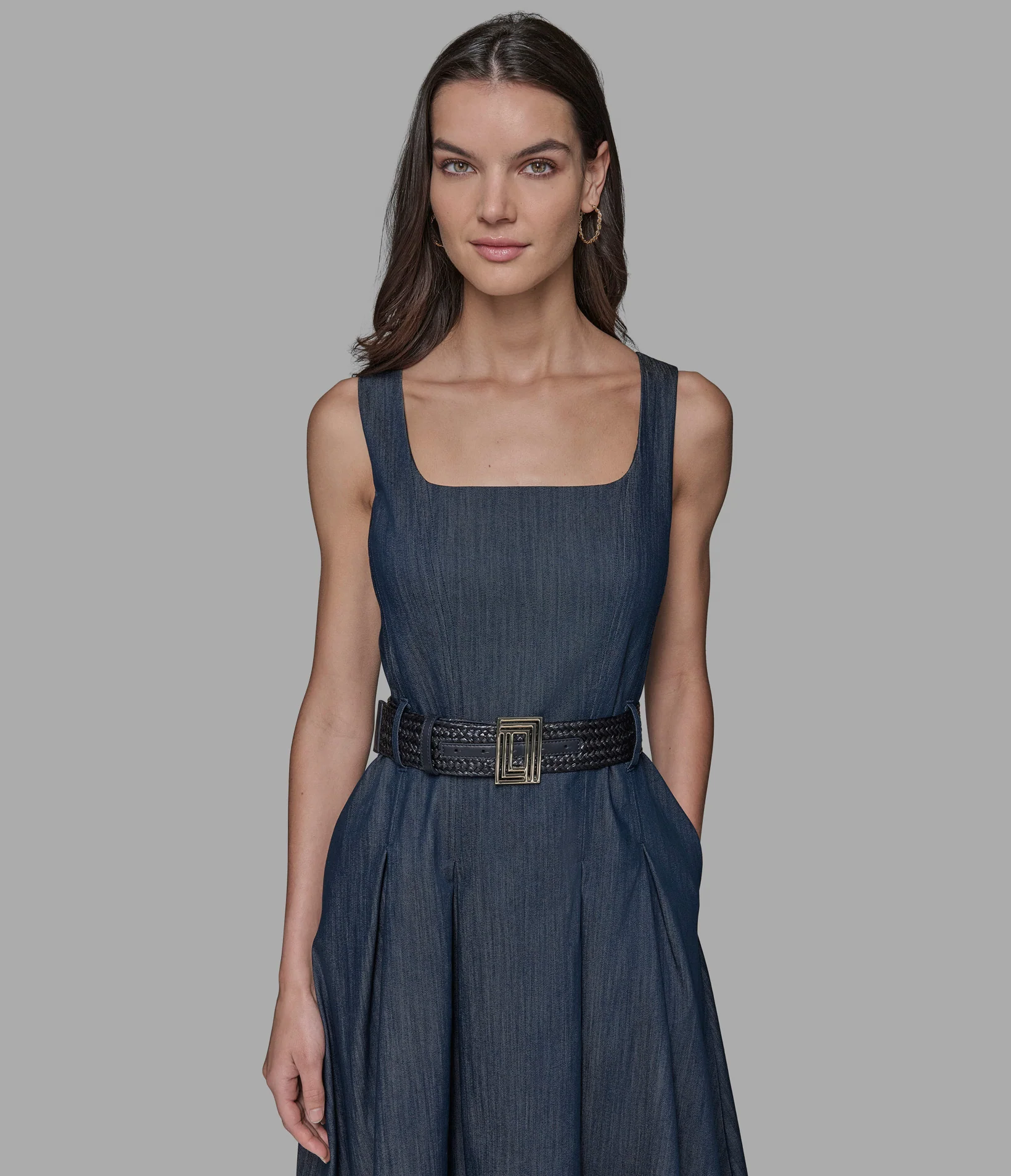 SLEEVELESS RAFFIA BELTED DENIM MIDI DRESS - Image 5